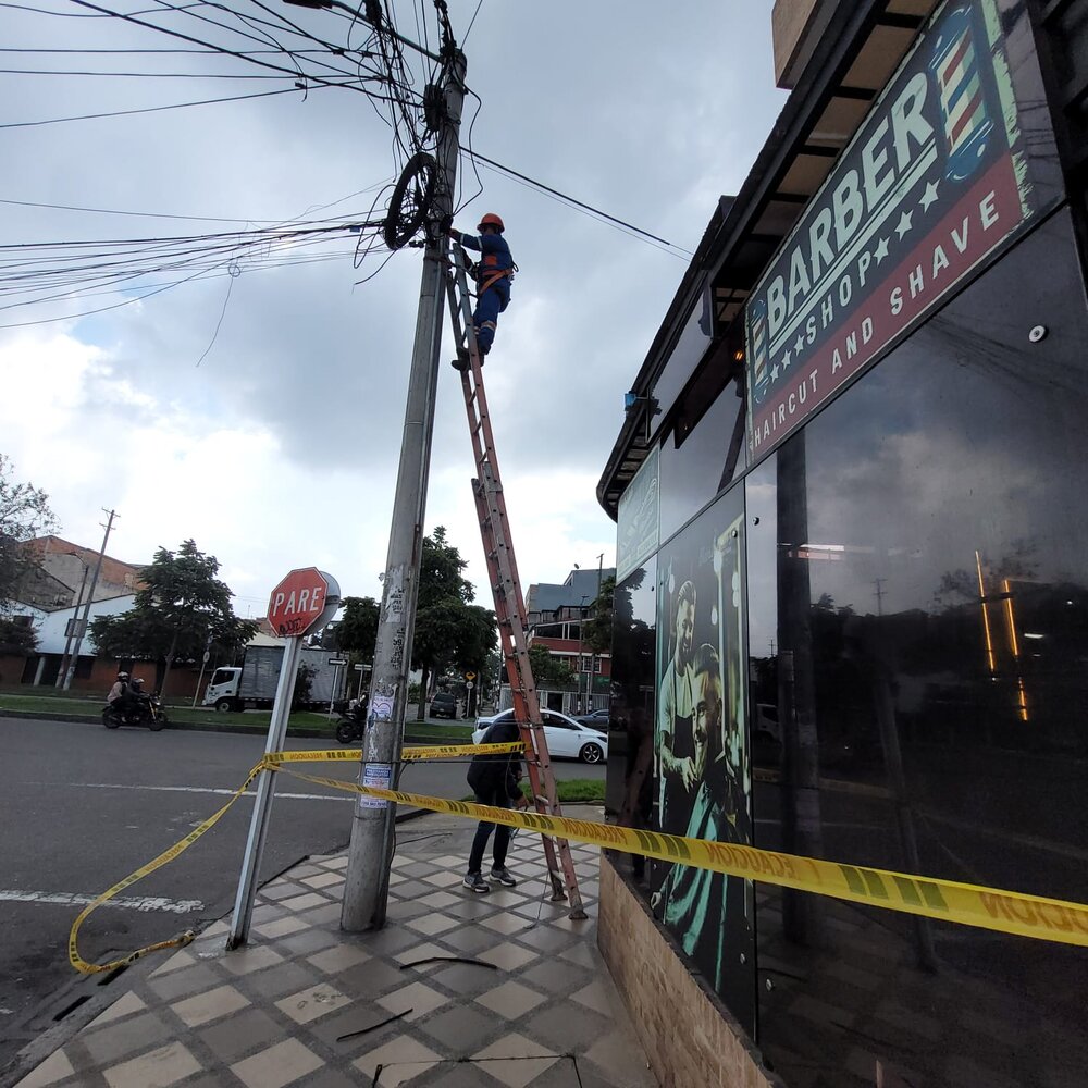 Acometida eléctrica — Barber Shop